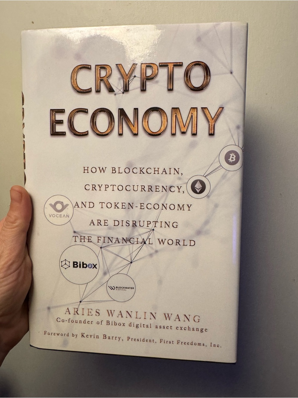 Crypto Economy by Aries Wanlin Wang - White Hardcover